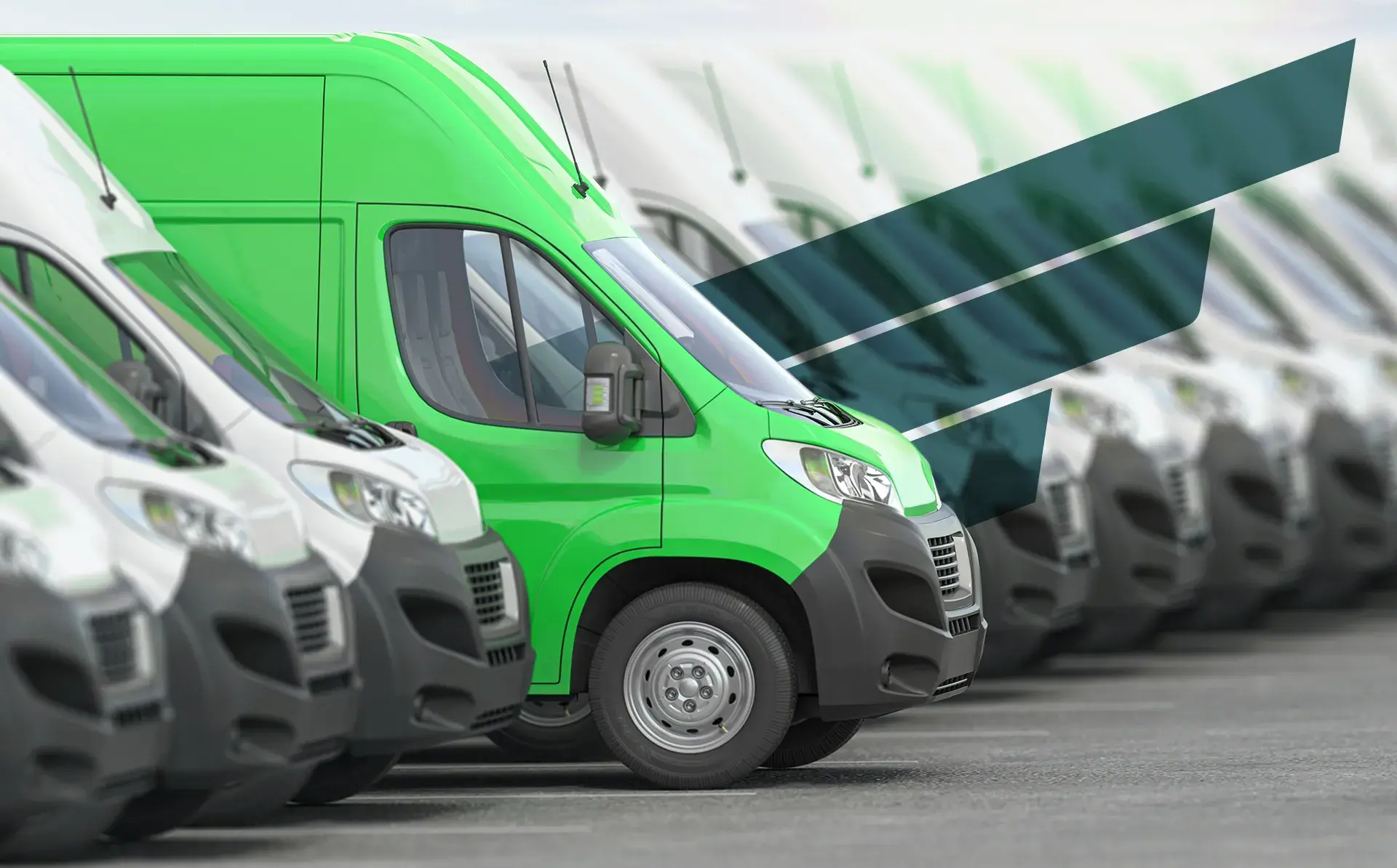 Fileira de vans, uma verde em destaque